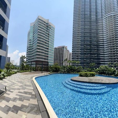 Homey 1 Bedroom Unit At Air Residences Makati City Dış mekan fotoğraf