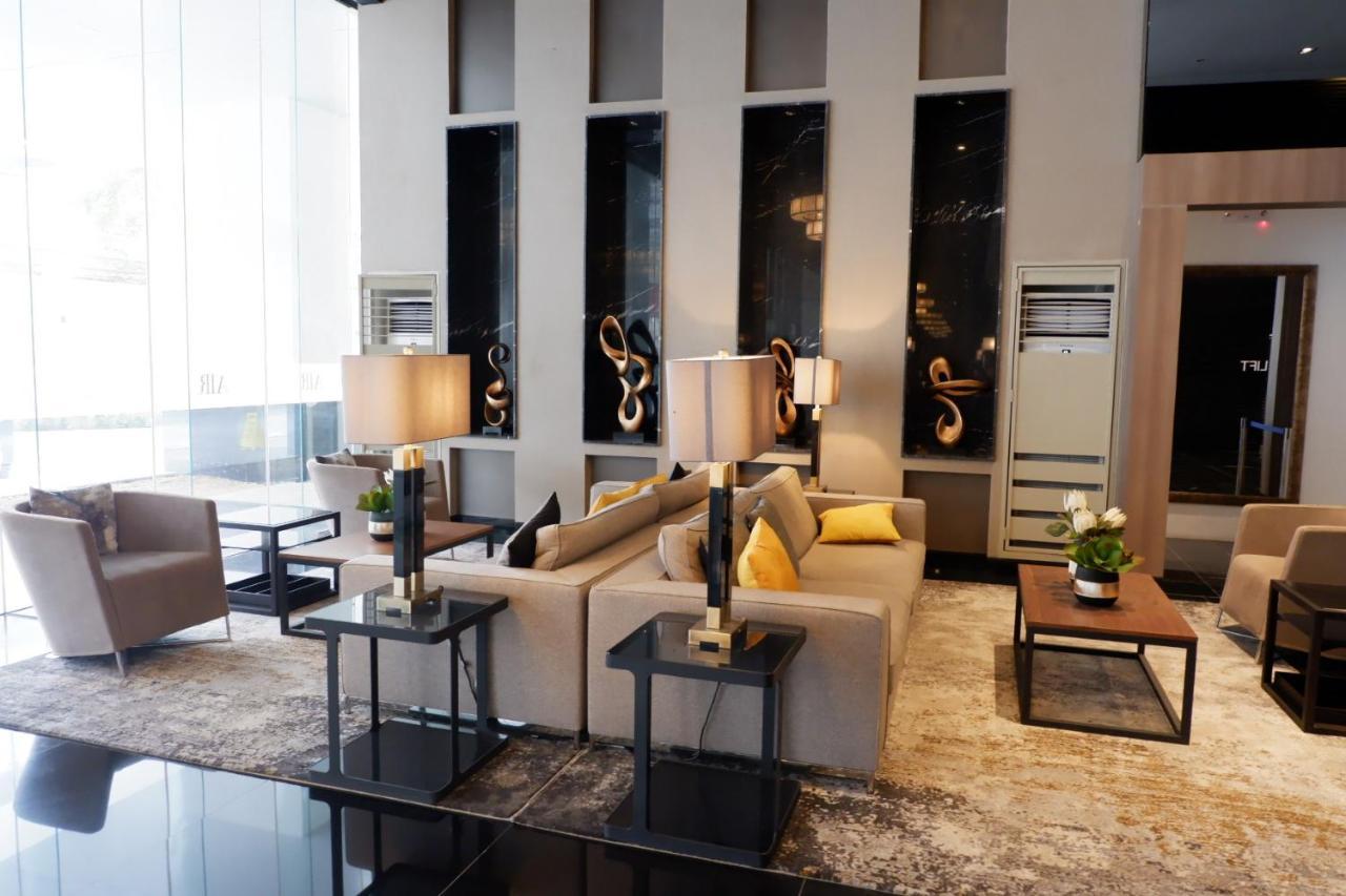 Homey 1 Bedroom Unit At Air Residences Makati City Dış mekan fotoğraf